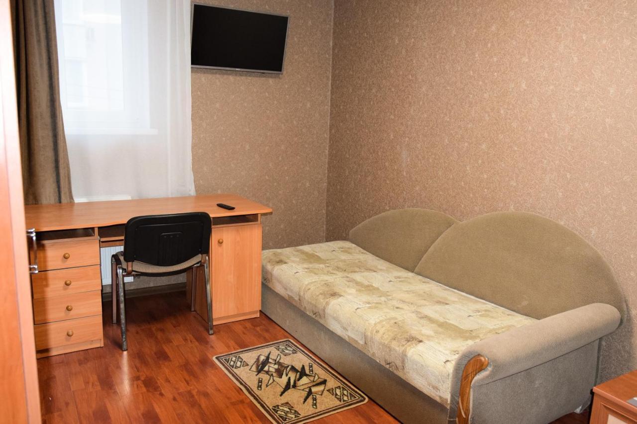 Gostynniy Dvir Hostel Ternopil Exteriör bild