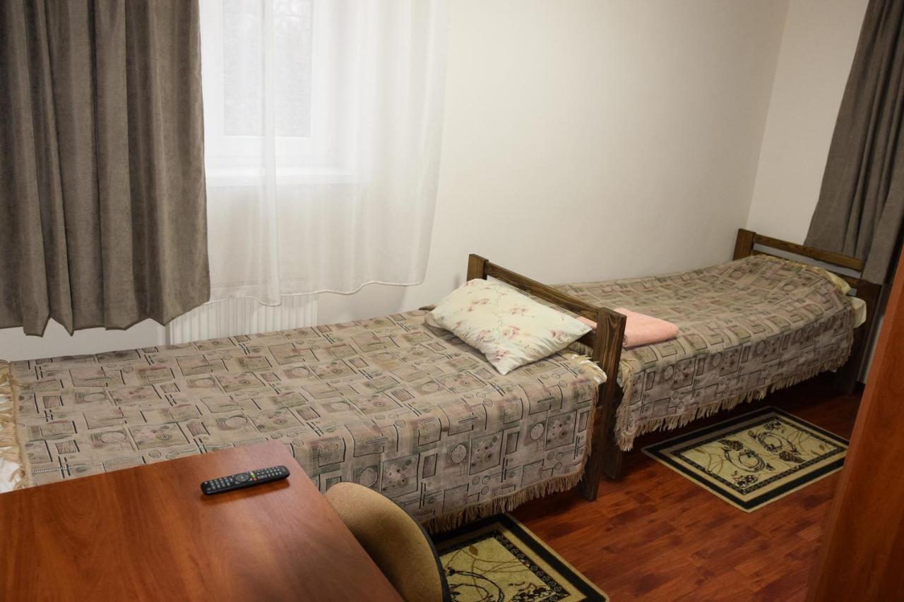 Gostynniy Dvir Hostel Ternopil Exteriör bild
