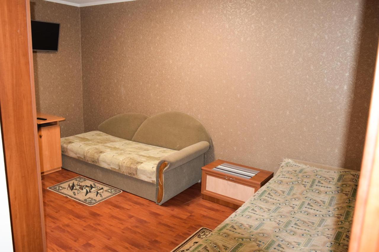 Gostynniy Dvir Hostel Ternopil Exteriör bild